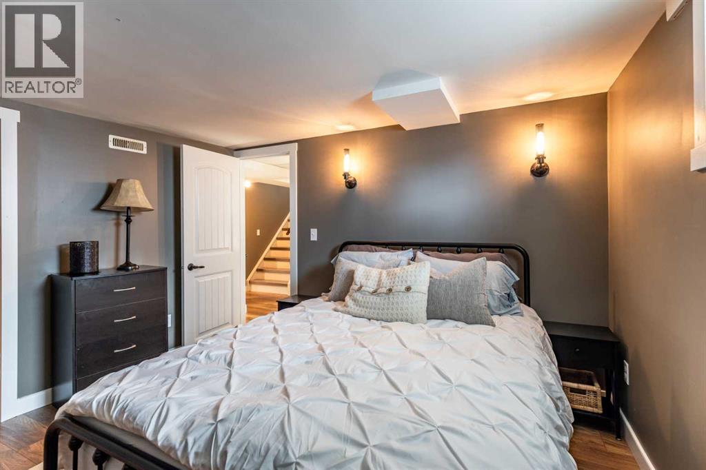 278 8 Street Sw, Medicine Hat, Alberta  T1A 4L7 - Photo 36 - A2293660