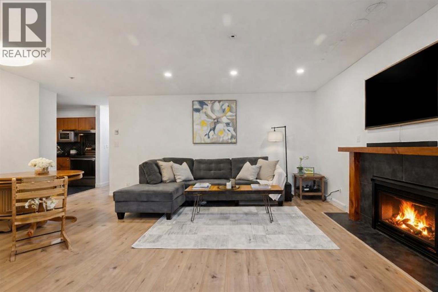 102 1689 E 4th Avenue, Vancouver, British Columbia  V5N 1J7 - Photo 3 - R3094754