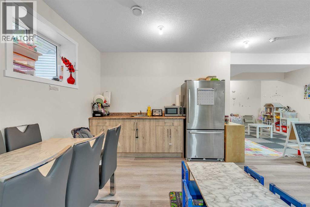 7672 80 Avenue Ne, Calgary, Alberta  T3J 0Z6 - Photo 40 - A2274536