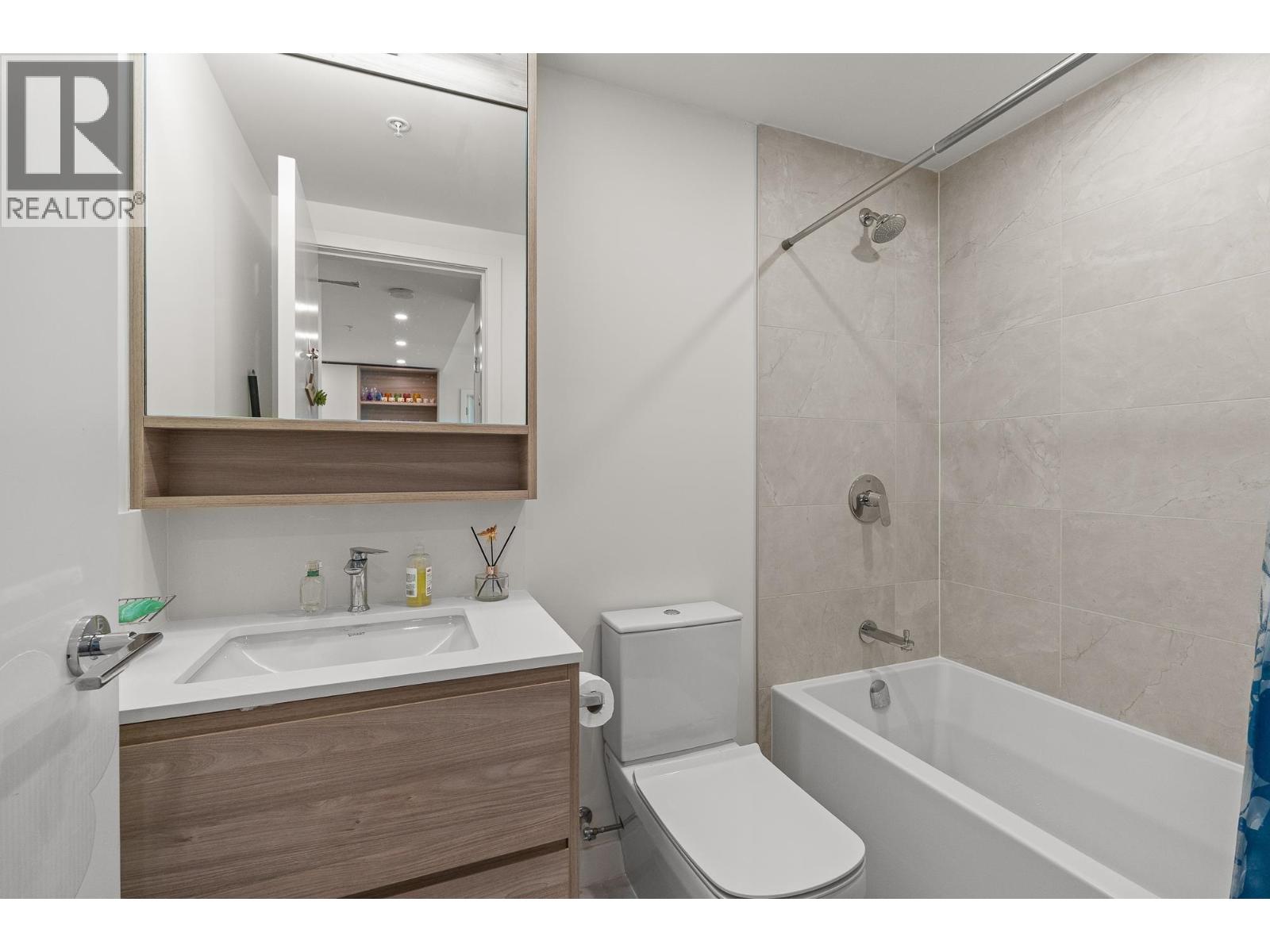 205 585 Austin Avenue, Coquitlam, British Columbia V3K 0G6 - Photo 15 - R3101667