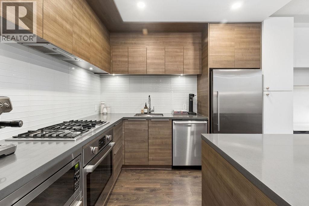 101 1550 Fern Street, North Vancouver, British Columbia V7J 0A9 - Photo 7 - R3101550