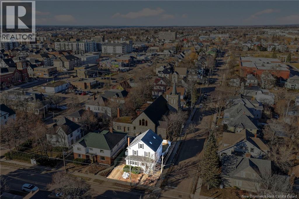 158 Bonaccord Street, Moncton, New Brunswick  E1C 5L6 - Photo 2 - NB135317