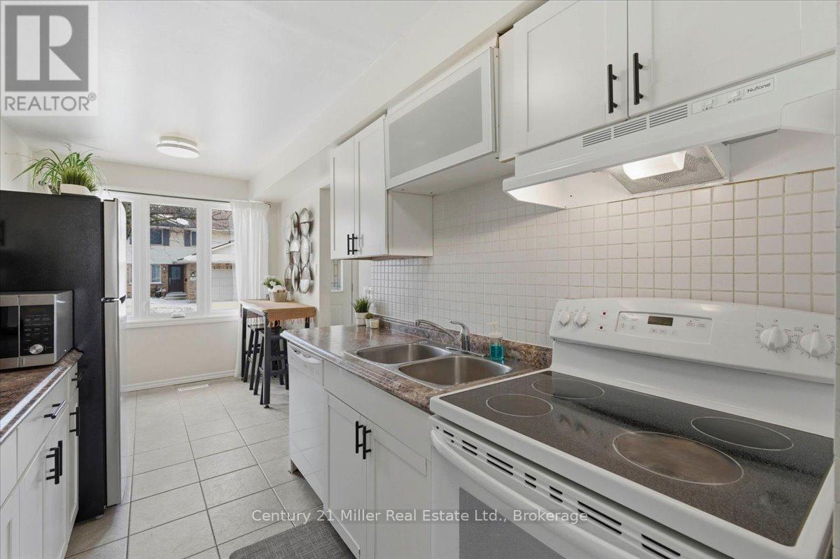 42 - 375 Kingscourt Drive, Waterloo, Ontario  N2K 3N7 - Photo 11 - X12902214