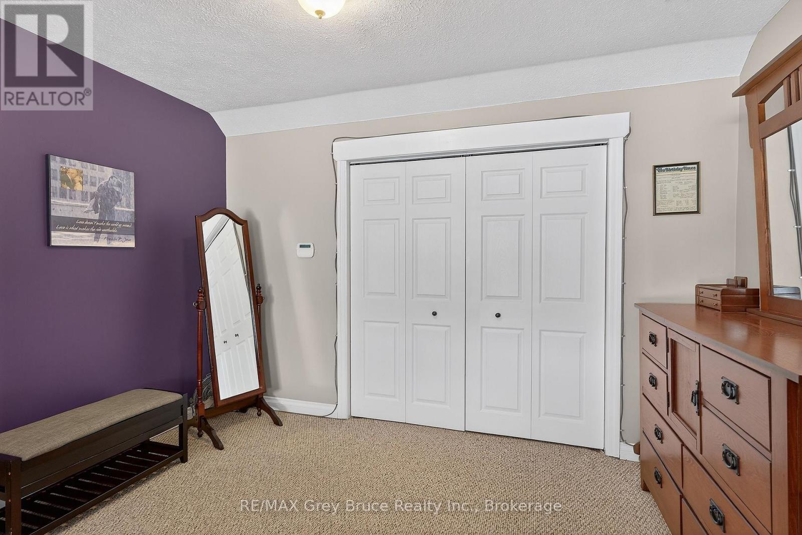 102 Mary Avenue W, Georgian Bluffs, Ontario  N4K 5N5 - Photo 20 - X12902280