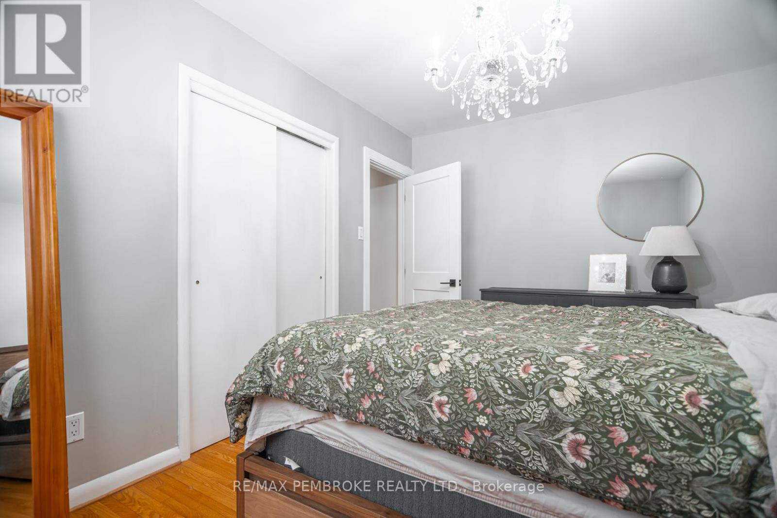 642 Birch Street, Petawawa, Ontario  K8A 7K6 - Photo 10 - X12902272