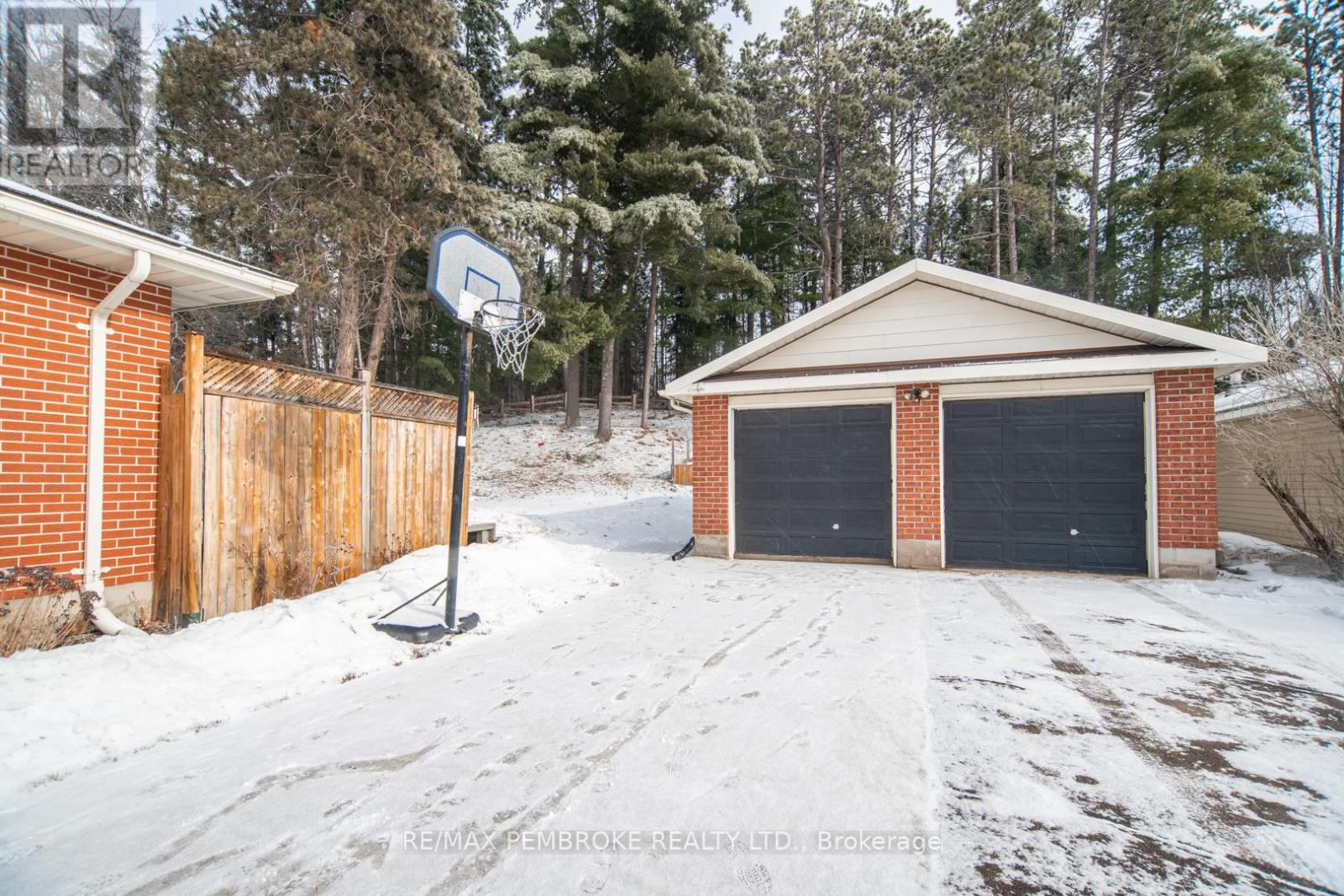 642 Birch Street, Petawawa, Ontario  K8A 7K6 - Photo 26 - X12902272