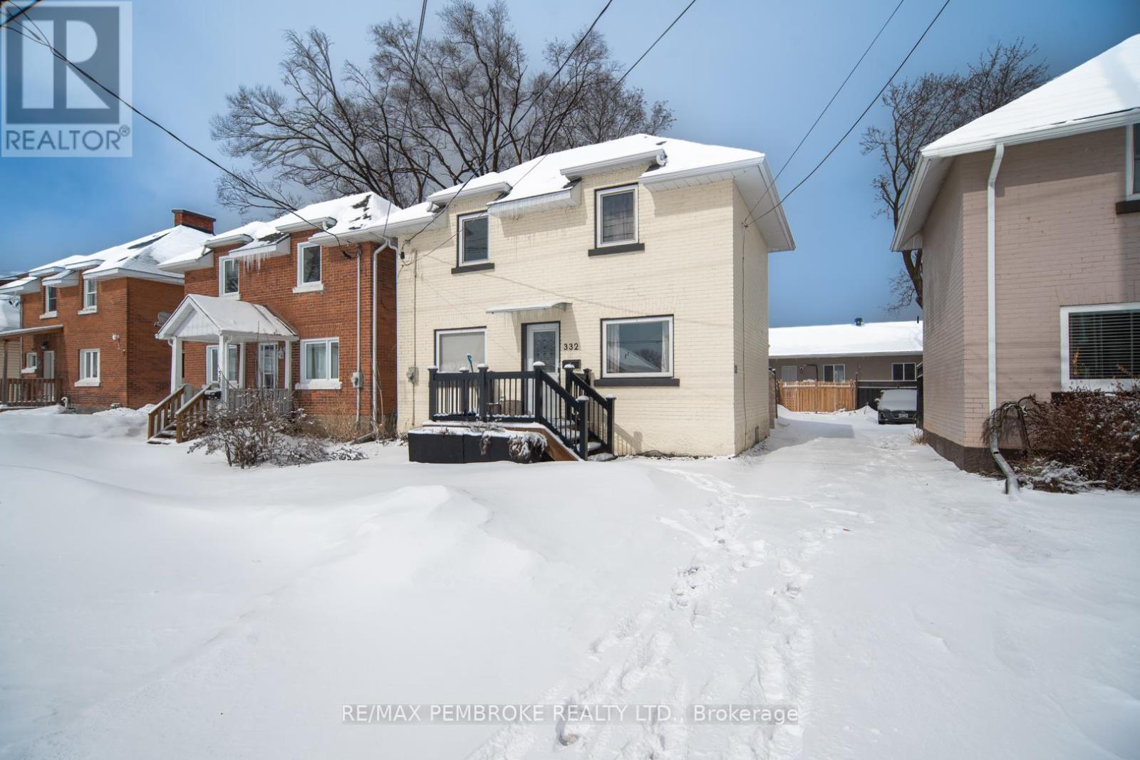 332 THIRD AVENUE, Pembroke, Ontario