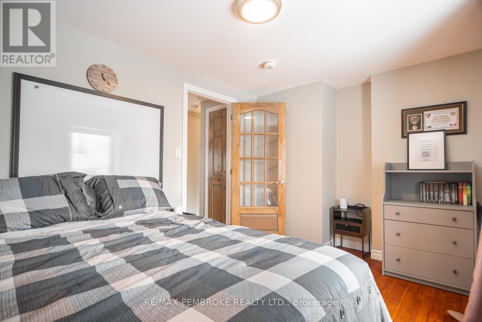 332 Third Avenue, Pembroke, Ontario  K8A 5G6 - Photo 16 - X12902274