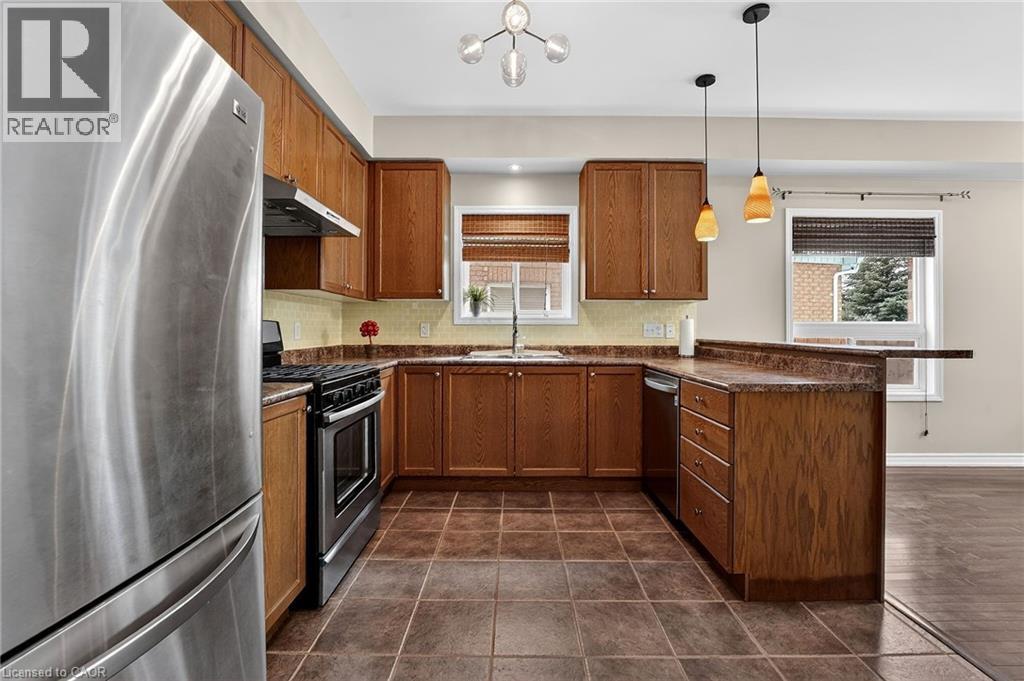 1230 Macinally Court, Oshawa, Ontario  L1K 0B8 - Photo 10 - 40813647