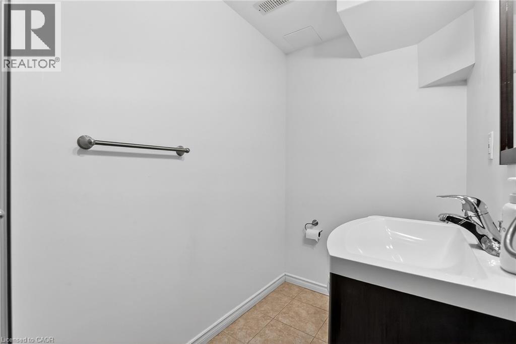 1230 Macinally Court, Oshawa, Ontario  L1K 0B8 - Photo 33 - 40813647