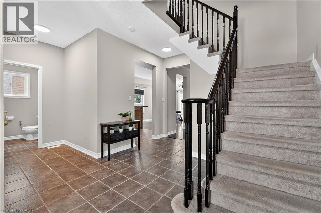 1230 Macinally Court, Oshawa, Ontario  L1K 0B8 - Photo 7 - 40813647