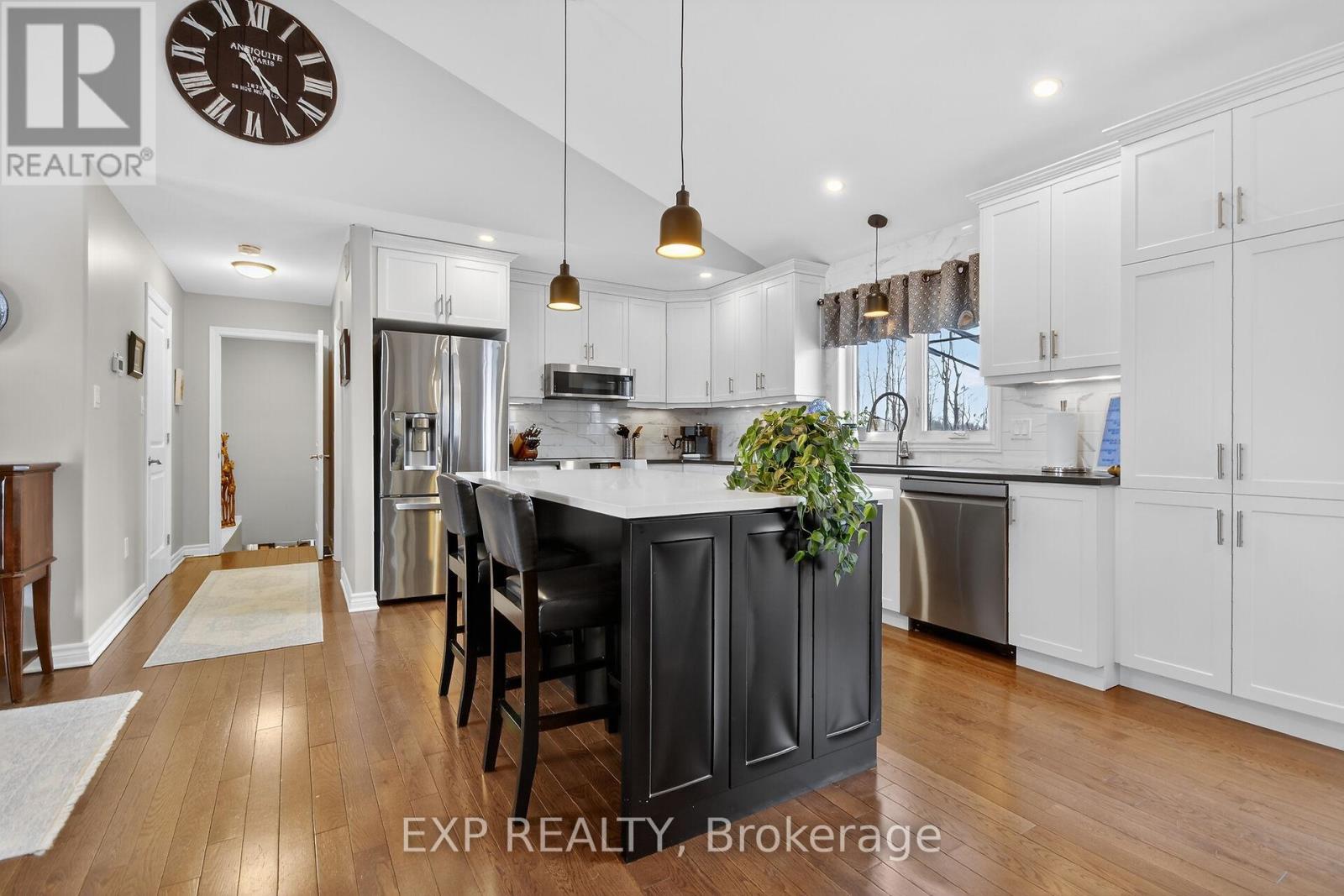 305 Moore Crescent, North Grenville, Ontario  K0G 1J0 - Photo 13 - X12902260