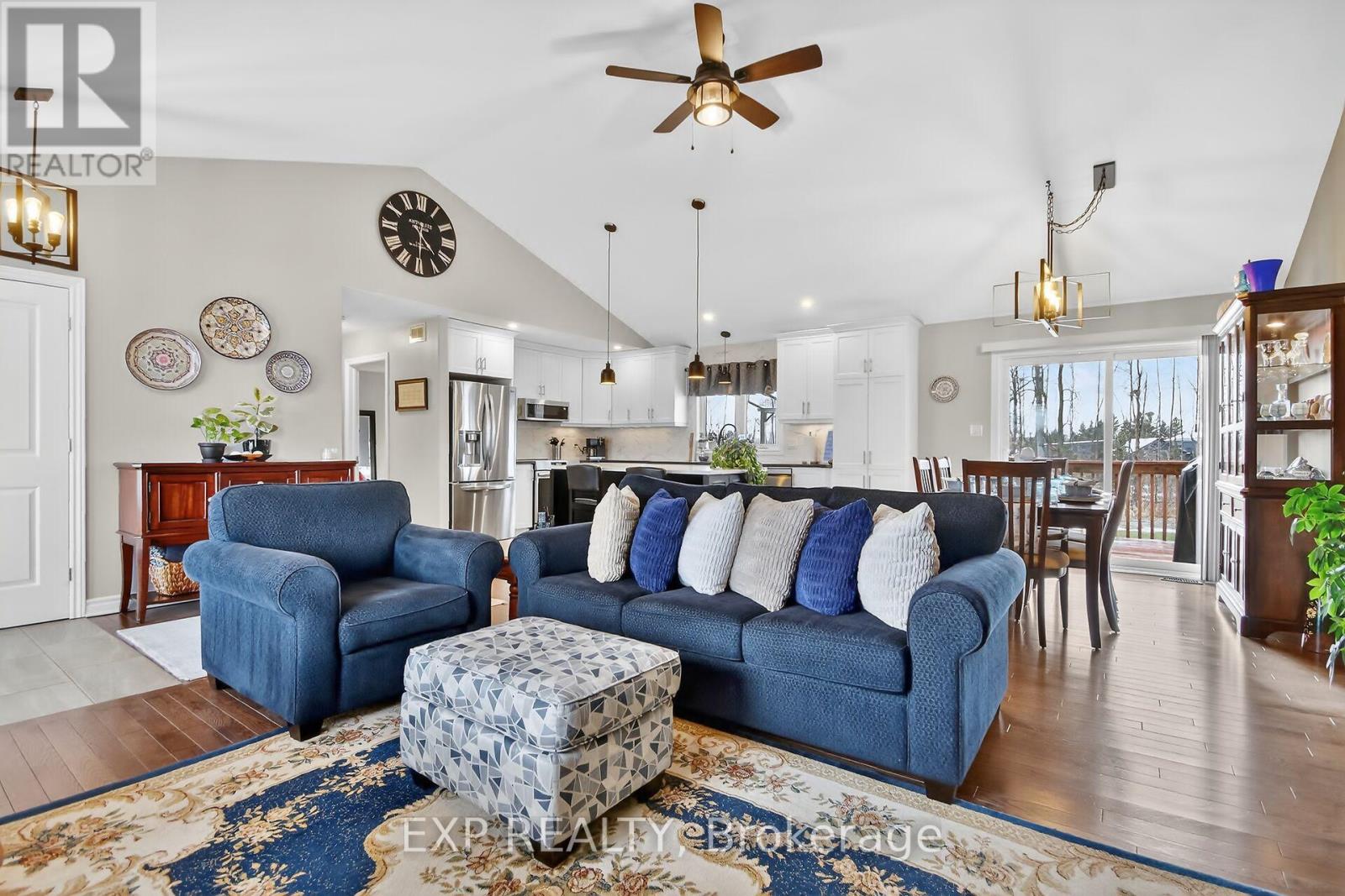 305 Moore Crescent, North Grenville, Ontario  K0G 1J0 - Photo 8 - X12902260