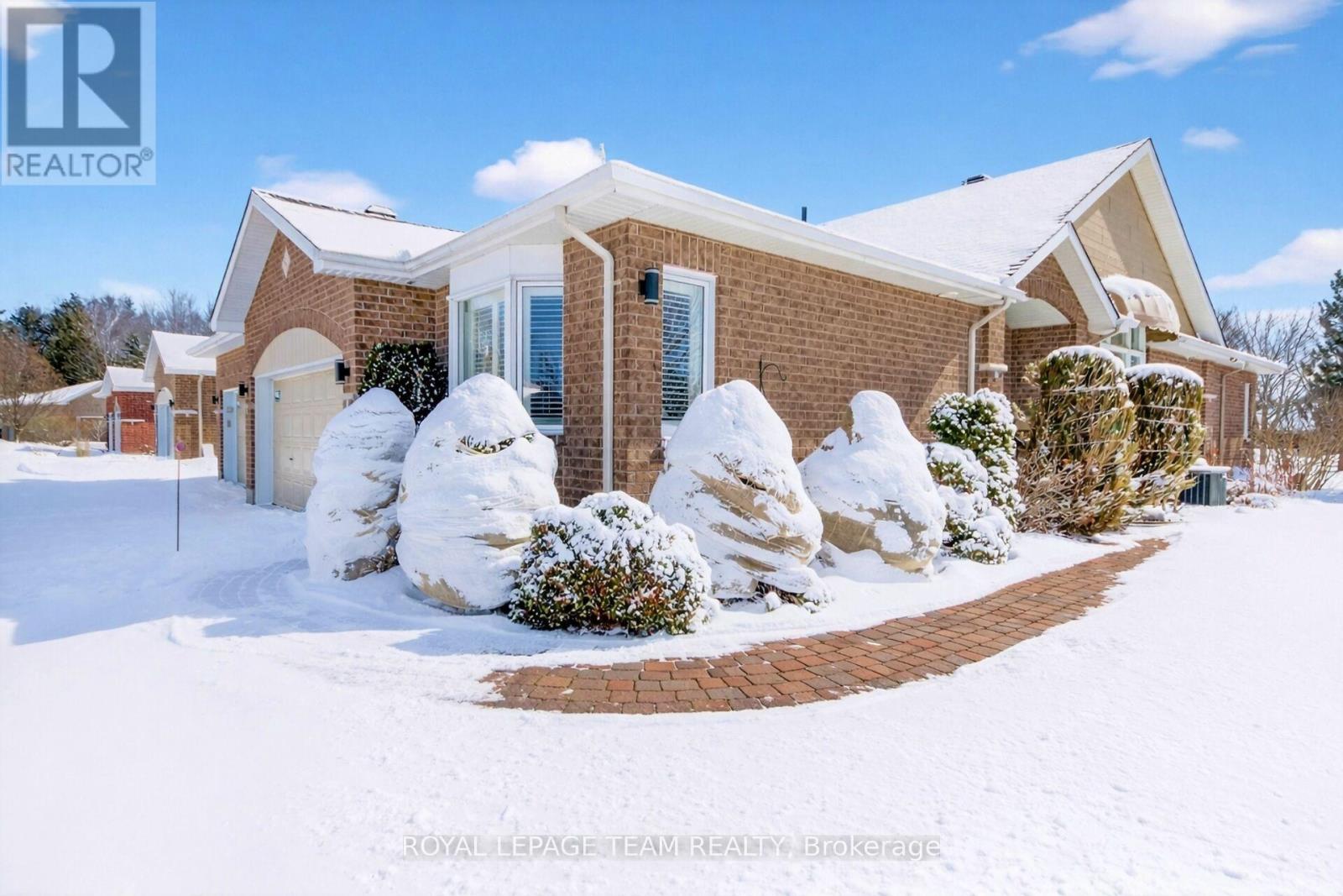 20 Nighthawk Crescent, Ottawa, Ontario  K2M 2X7 - Photo 3 - X12902266