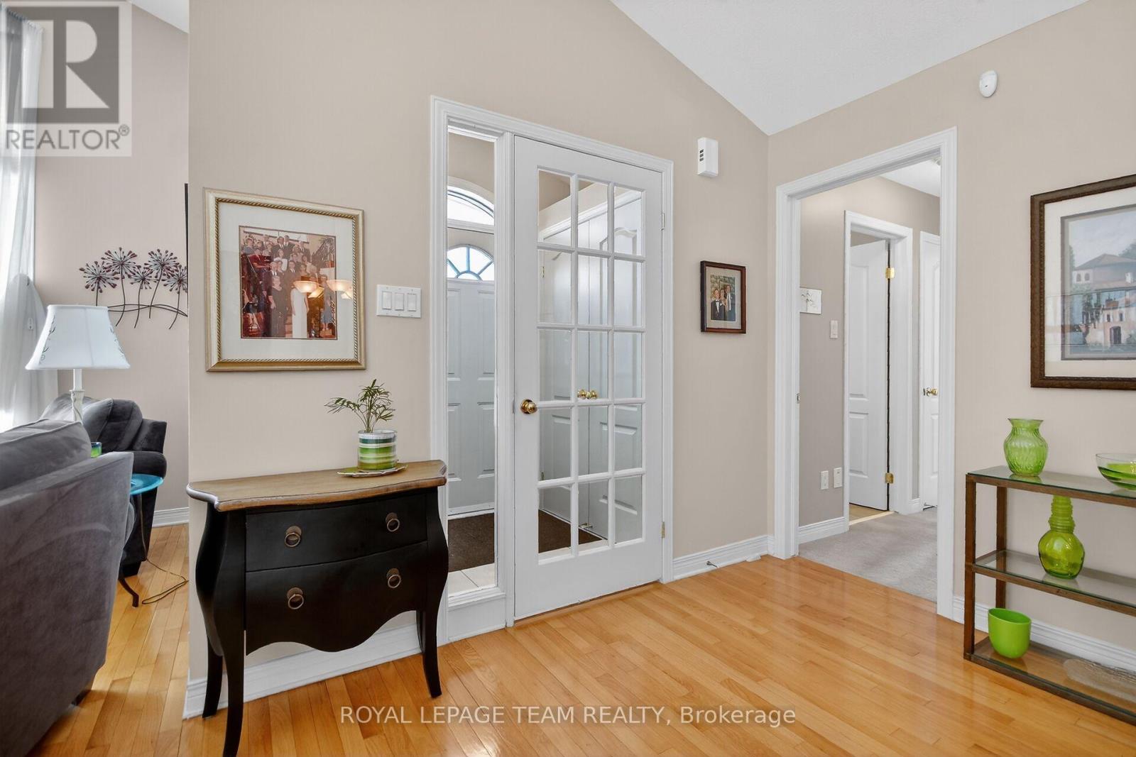 20 Nighthawk Crescent, Ottawa, Ontario  K2M 2X7 - Photo 5 - X12902266