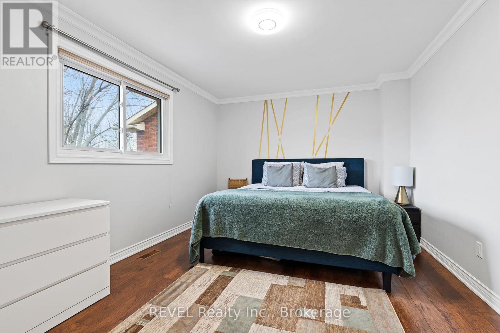 57 Tomahawk Drive, Grimsby, Ontario  L3M 5G5 - Photo 12 - X12902276