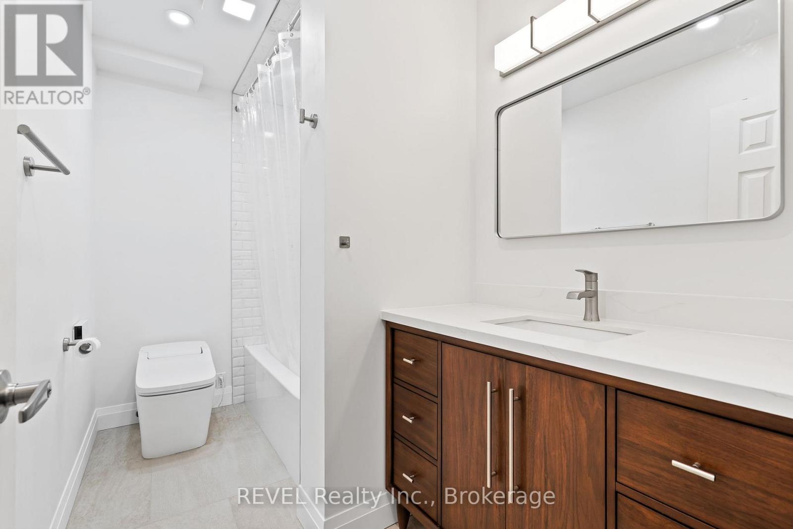 57 Tomahawk Drive, Grimsby, Ontario  L3M 5G5 - Photo 15 - X12902276