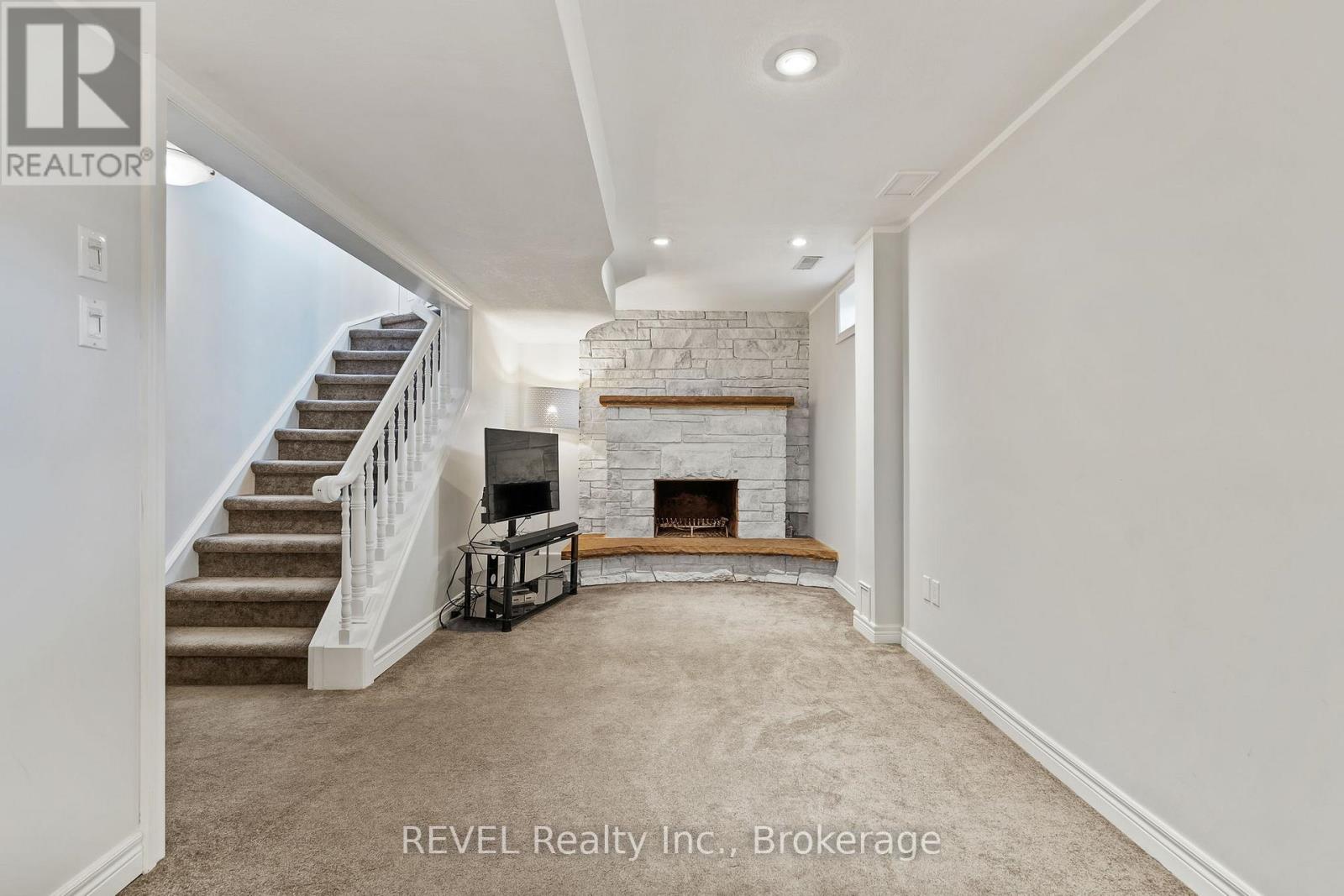 57 Tomahawk Drive, Grimsby, Ontario  L3M 5G5 - Photo 20 - X12902276