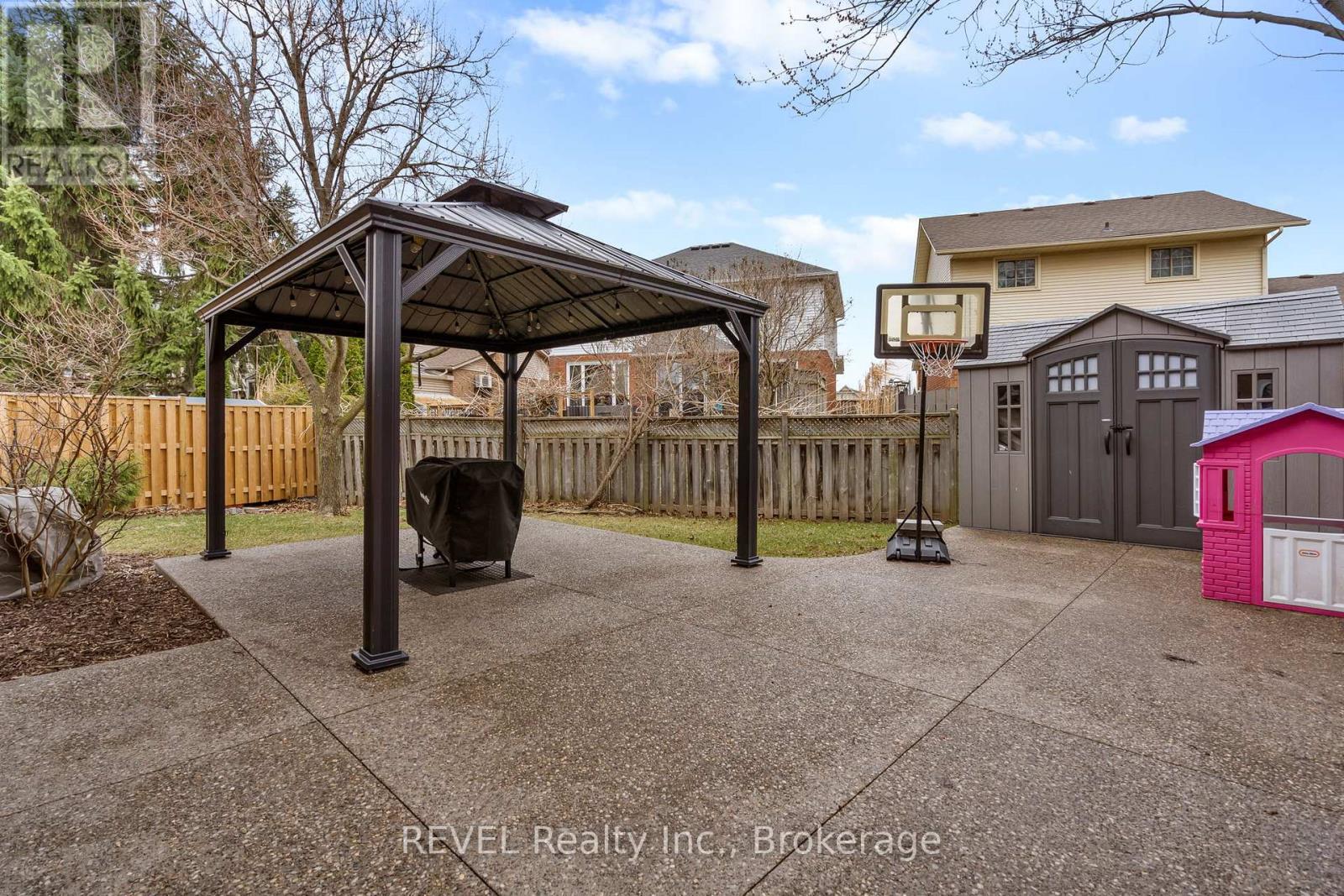 57 Tomahawk Drive, Grimsby, Ontario  L3M 5G5 - Photo 24 - X12902276