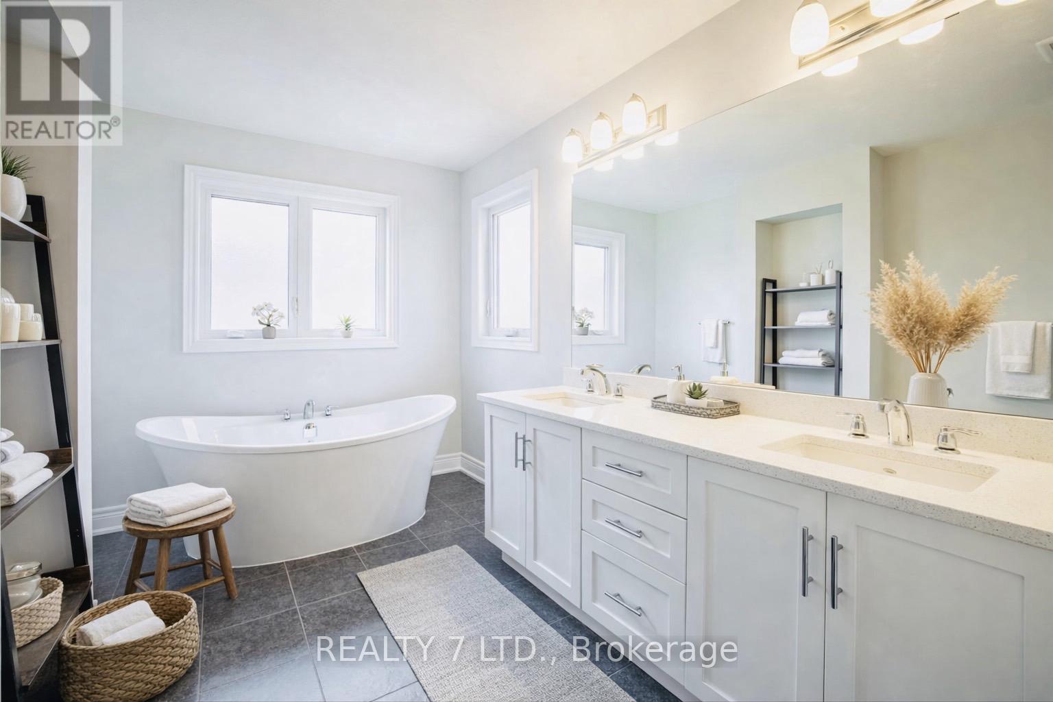 128 Susan Drive, Pelham, Ontario  L0S 1E6 - Photo 19 - X12902304