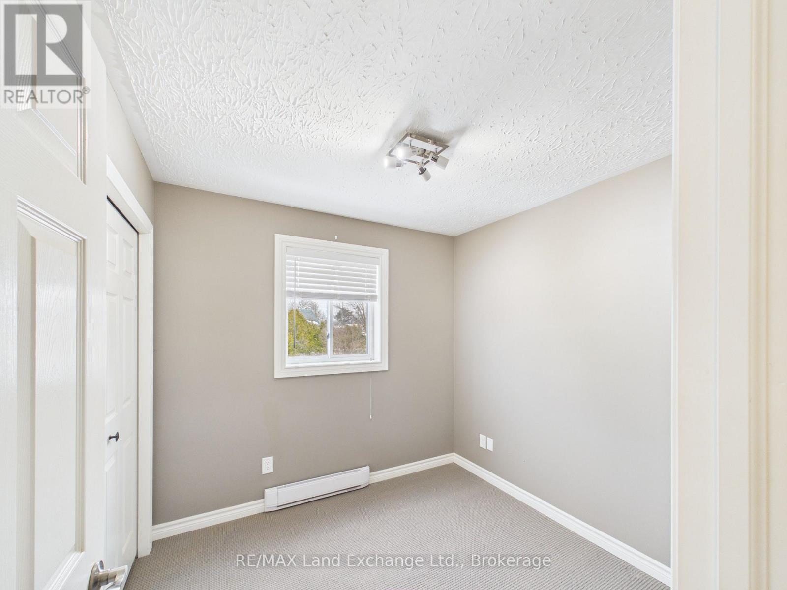 655 Hunter Street, Kincardine, Ontario  N2Z 1S2 - Photo 11 - X12902306