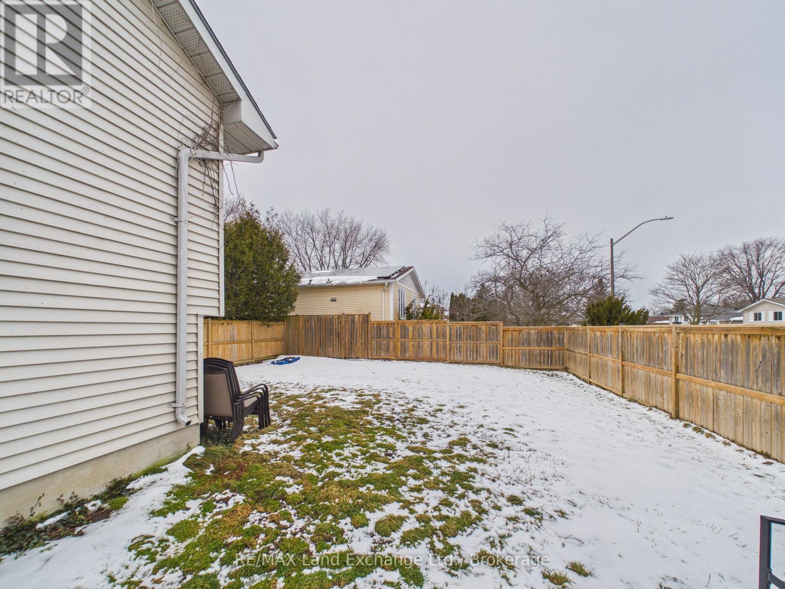 655 Hunter Street, Kincardine, Ontario  N2Z 1S2 - Photo 13 - X12902306