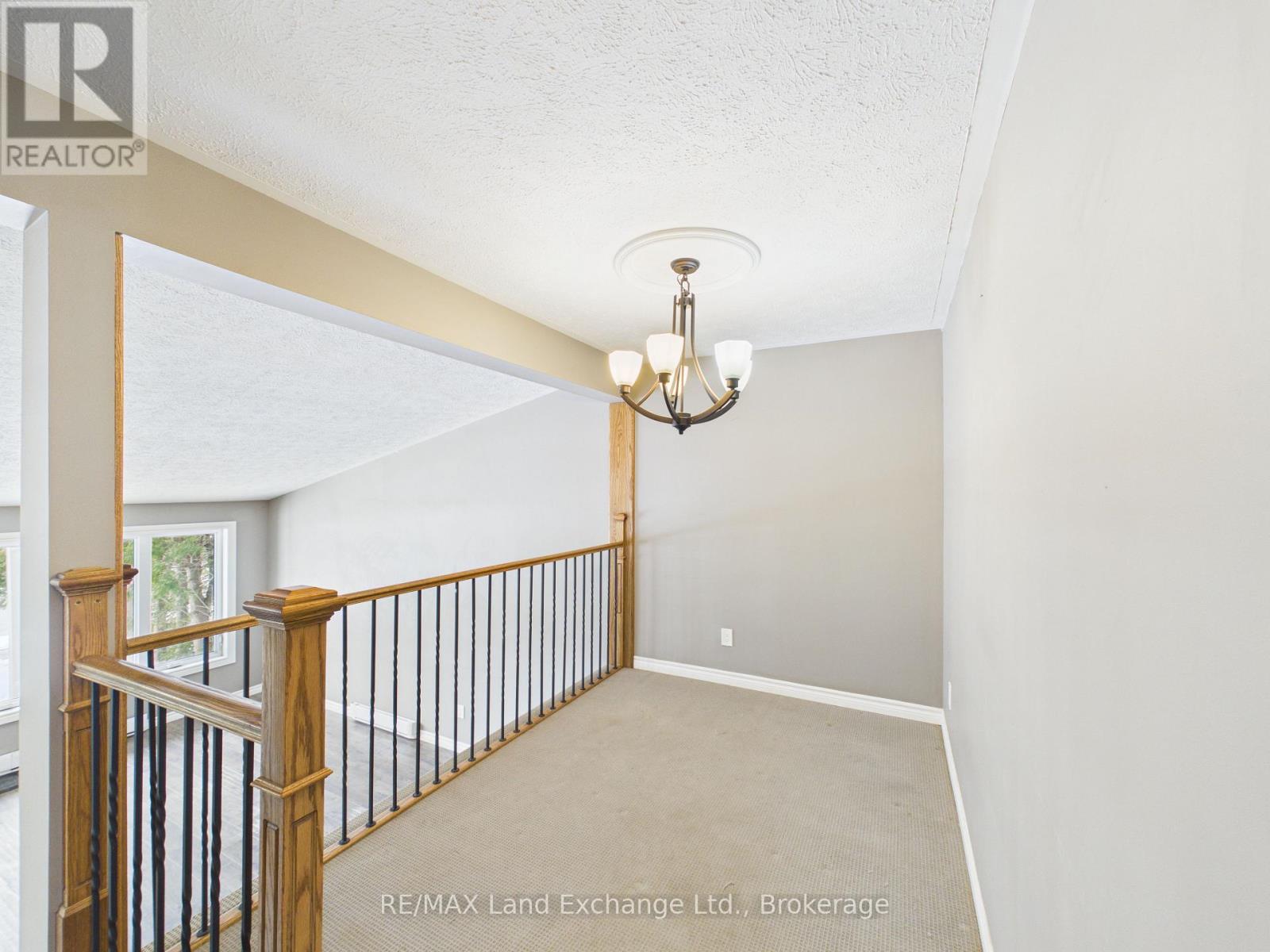 655 Hunter Street, Kincardine, Ontario  N2Z 1S2 - Photo 9 - X12902306