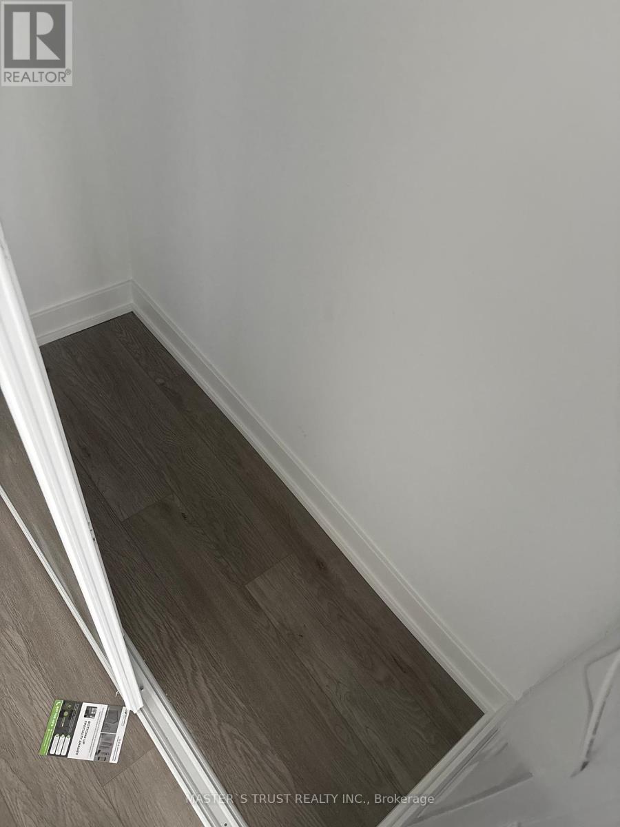 1711 - 88 Queen Street E, Toronto, Ontario  M5C 0B6 - Photo 2 - C12902270