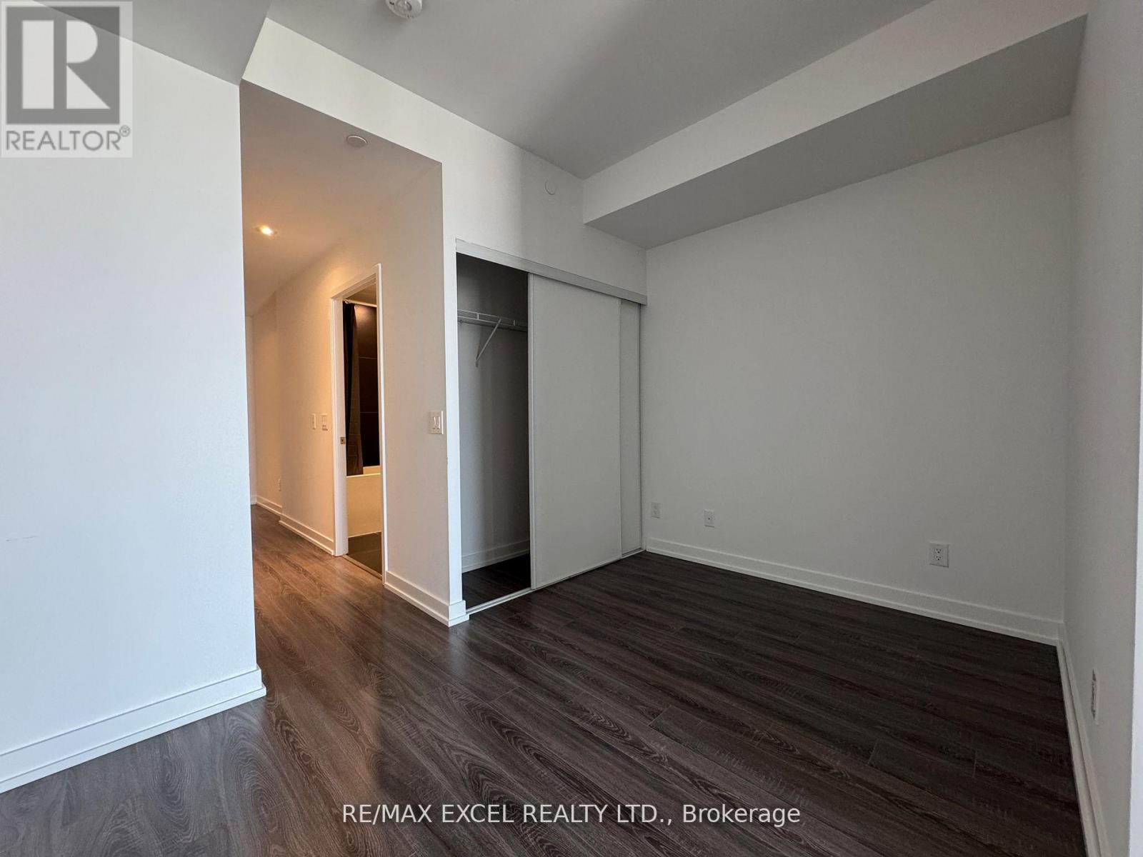 1817 - 20 Edward Street, Toronto (Bay Street Corridor), Ontario  M5G 0C5 - Photo 8 - C12902278