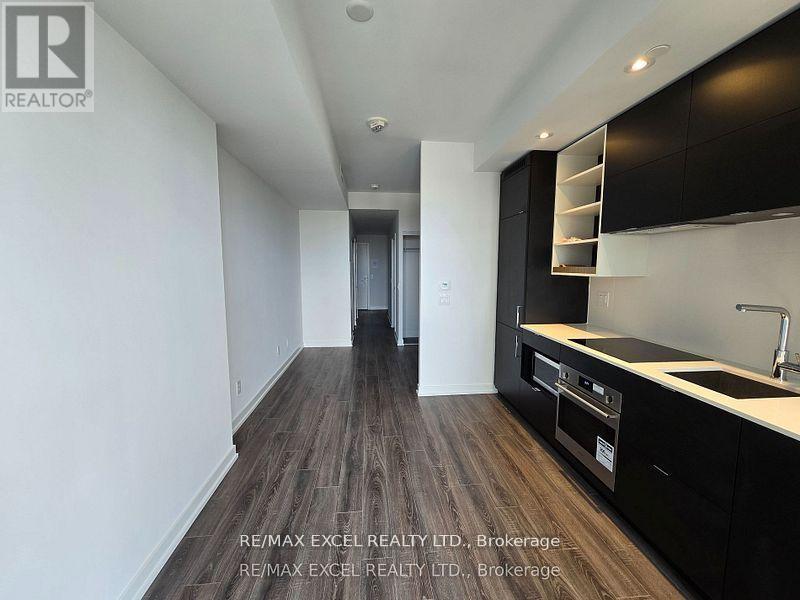 1817 - 20 Edward Street, Toronto (Bay Street Corridor), Ontario  M5G 0C5 - Photo 9 - C12902278