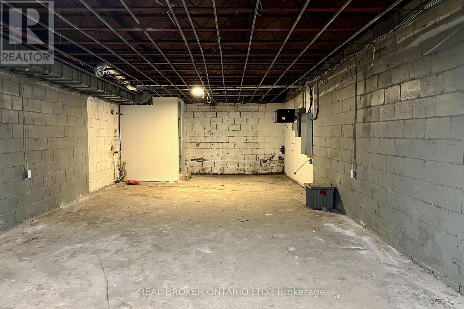 1190 Kennedy Road, Toronto (Dorset Park), Ontario  M1P 2L1 - Photo 11 - E12902232