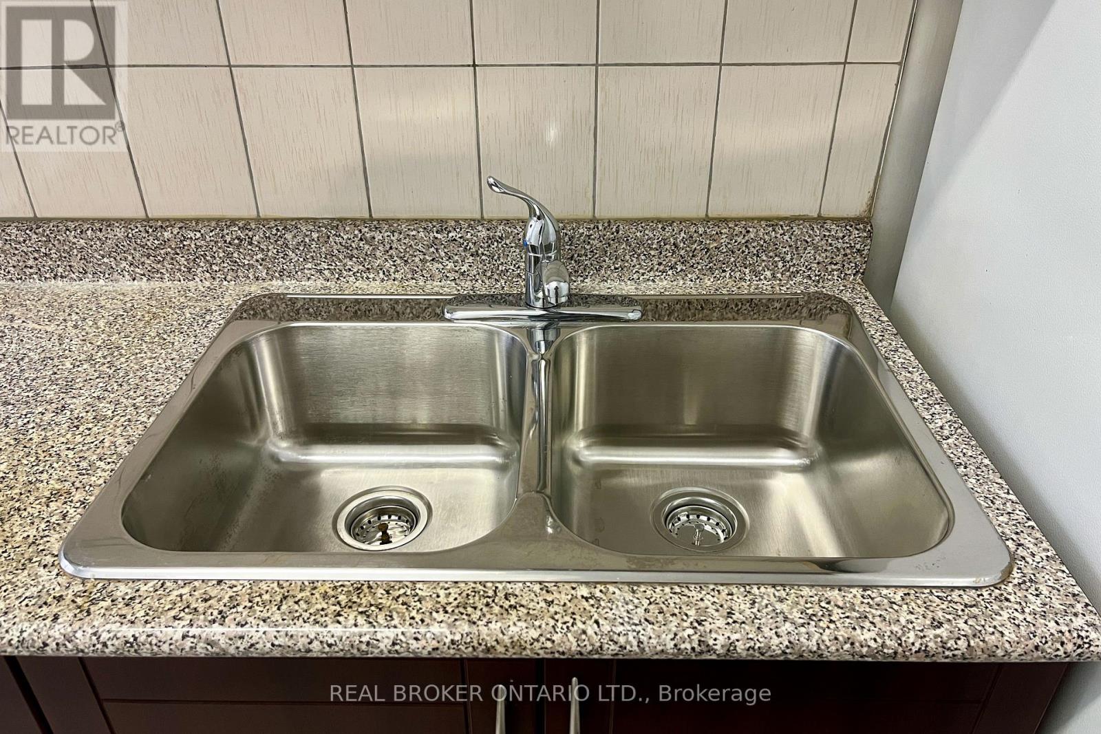 2 - 274 Coxwell Avenue, Toronto (Greenwood-Coxwell), Ontario  M4L 3B6 - Photo 4 - E12902236