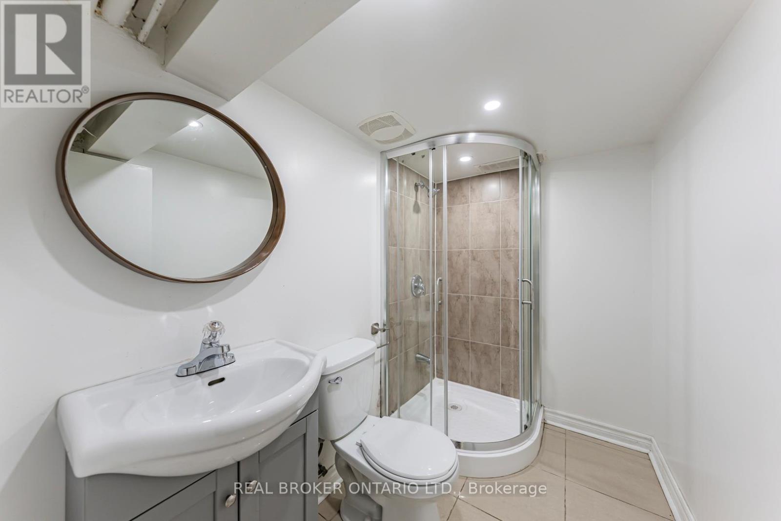 3212 Danforth Avenue, Toronto, Ontario  M1L 1C1 - Photo 13 - E12902240