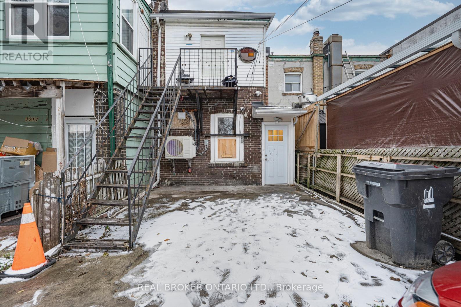 3212 Danforth Avenue, Toronto, Ontario  M1L 1C1 - Photo 14 - E12902240