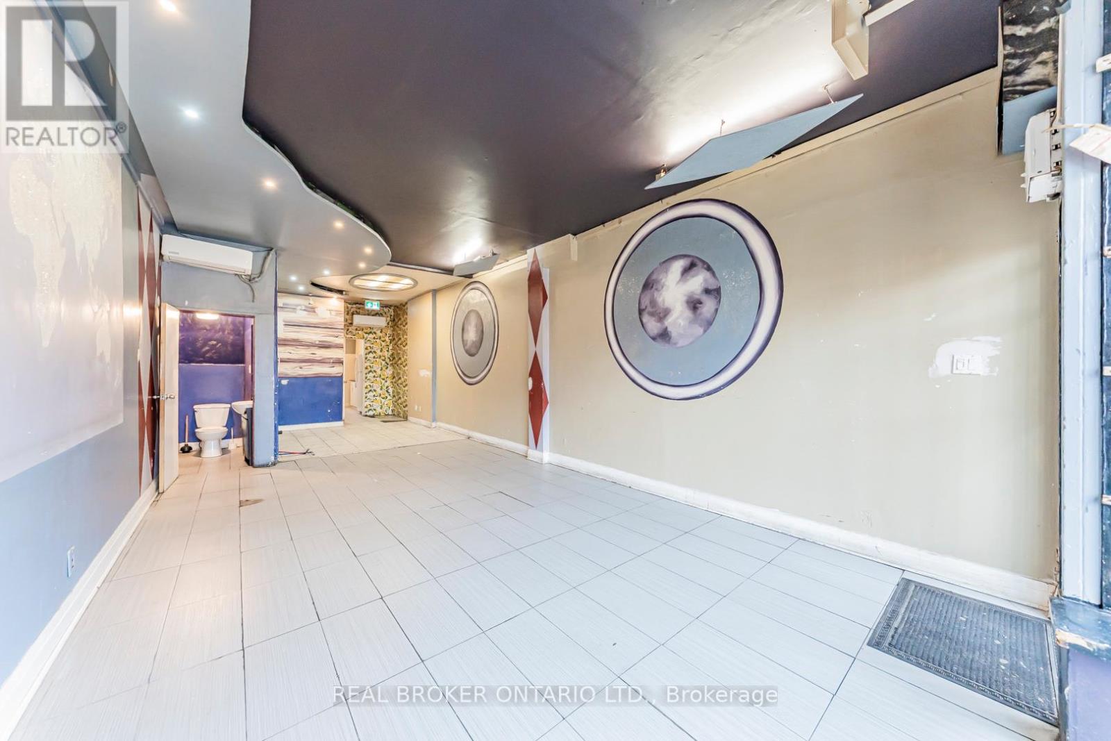 3212 Danforth Avenue, Toronto, Ontario  M1L 1C1 - Photo 5 - E12902240