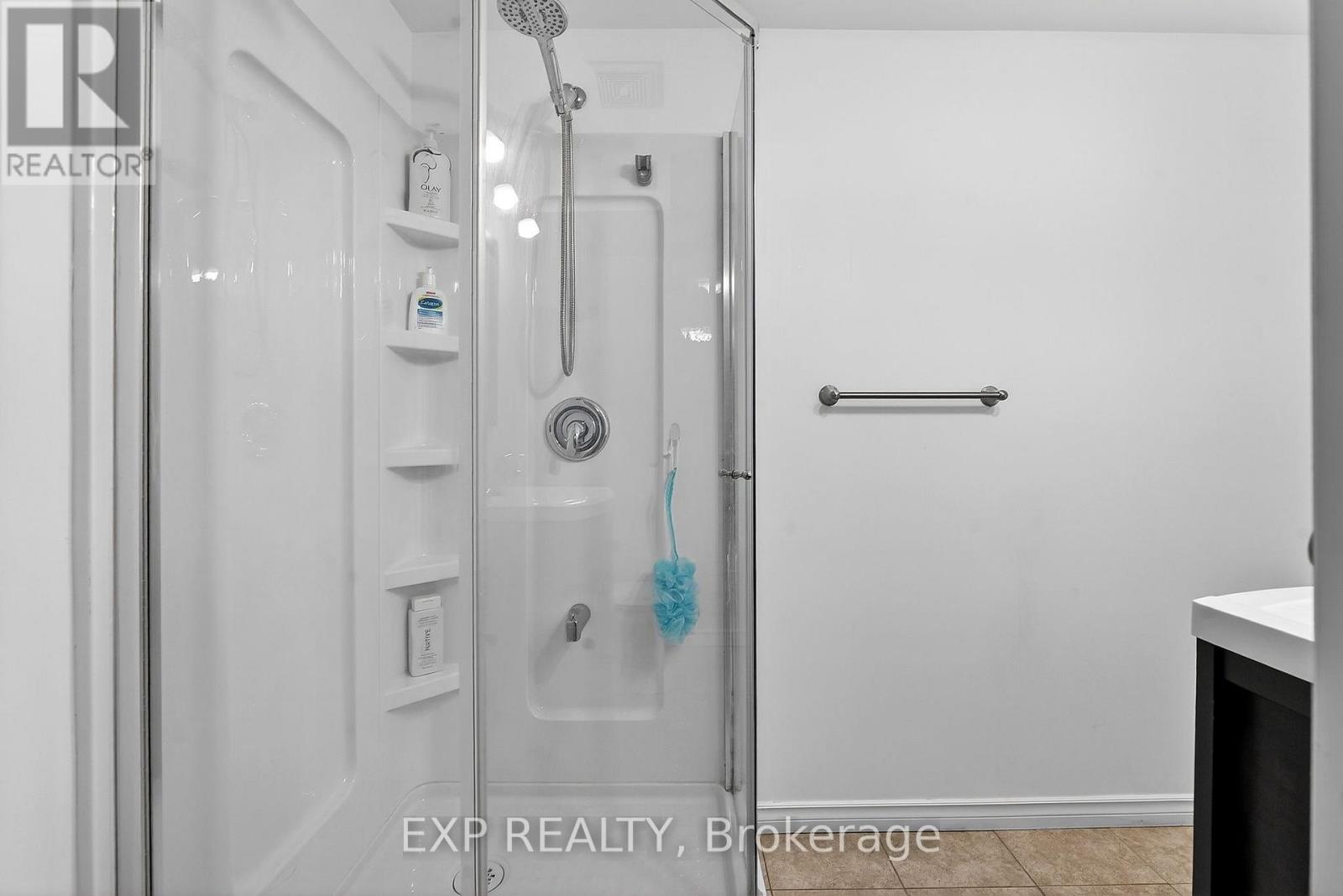 Unknown Address, ,    - Photo 32 - E12902246