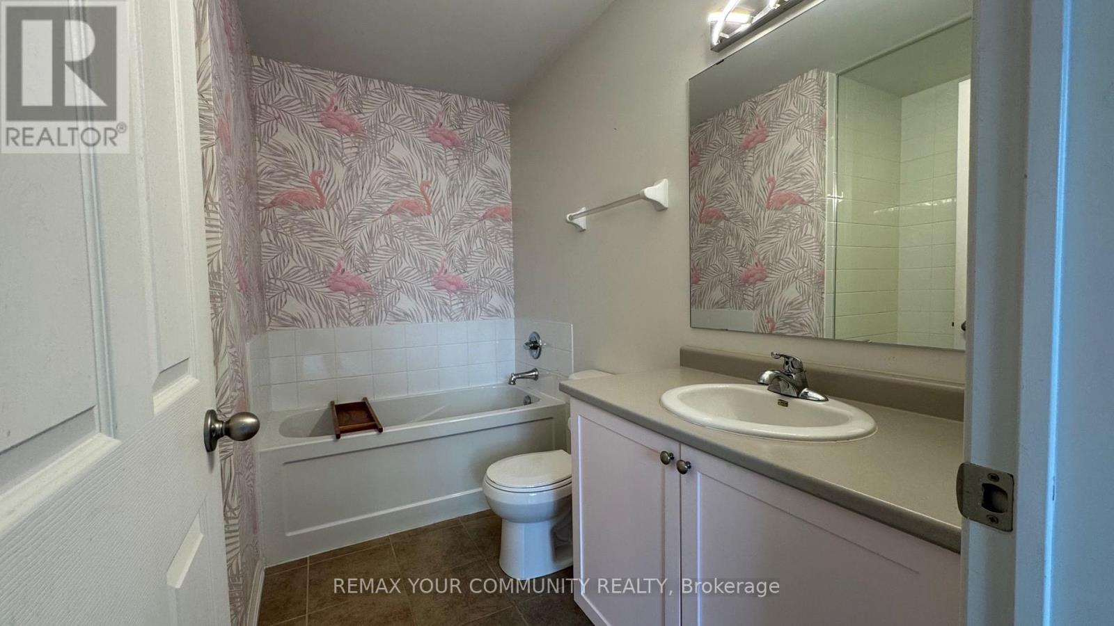 15949 Bayview Avenue, Aurora, Ontario  L4G 0S3 - Photo 13 - N12902254