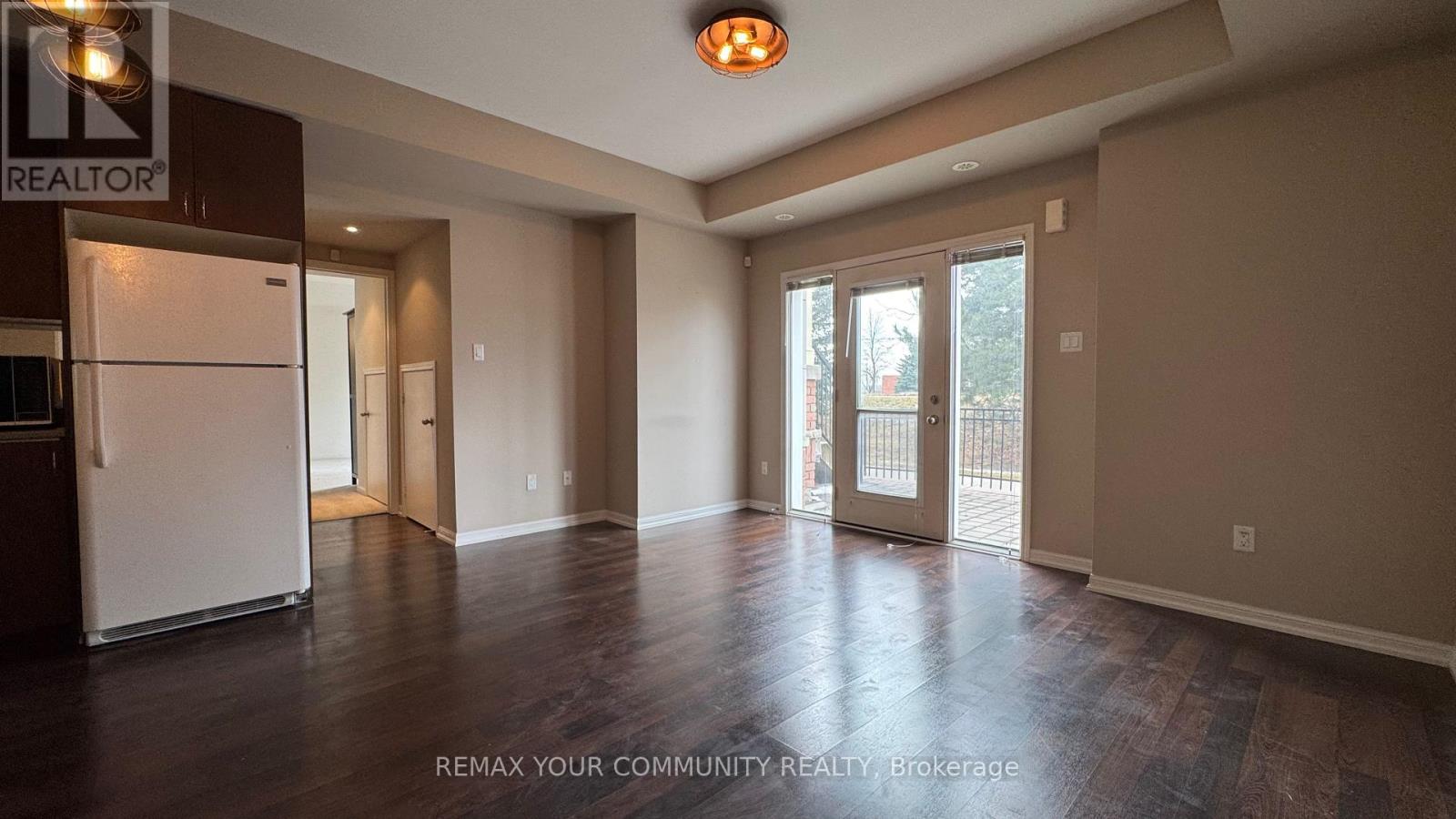 15949 Bayview Avenue, Aurora, Ontario  L4G 0S3 - Photo 4 - N12902254