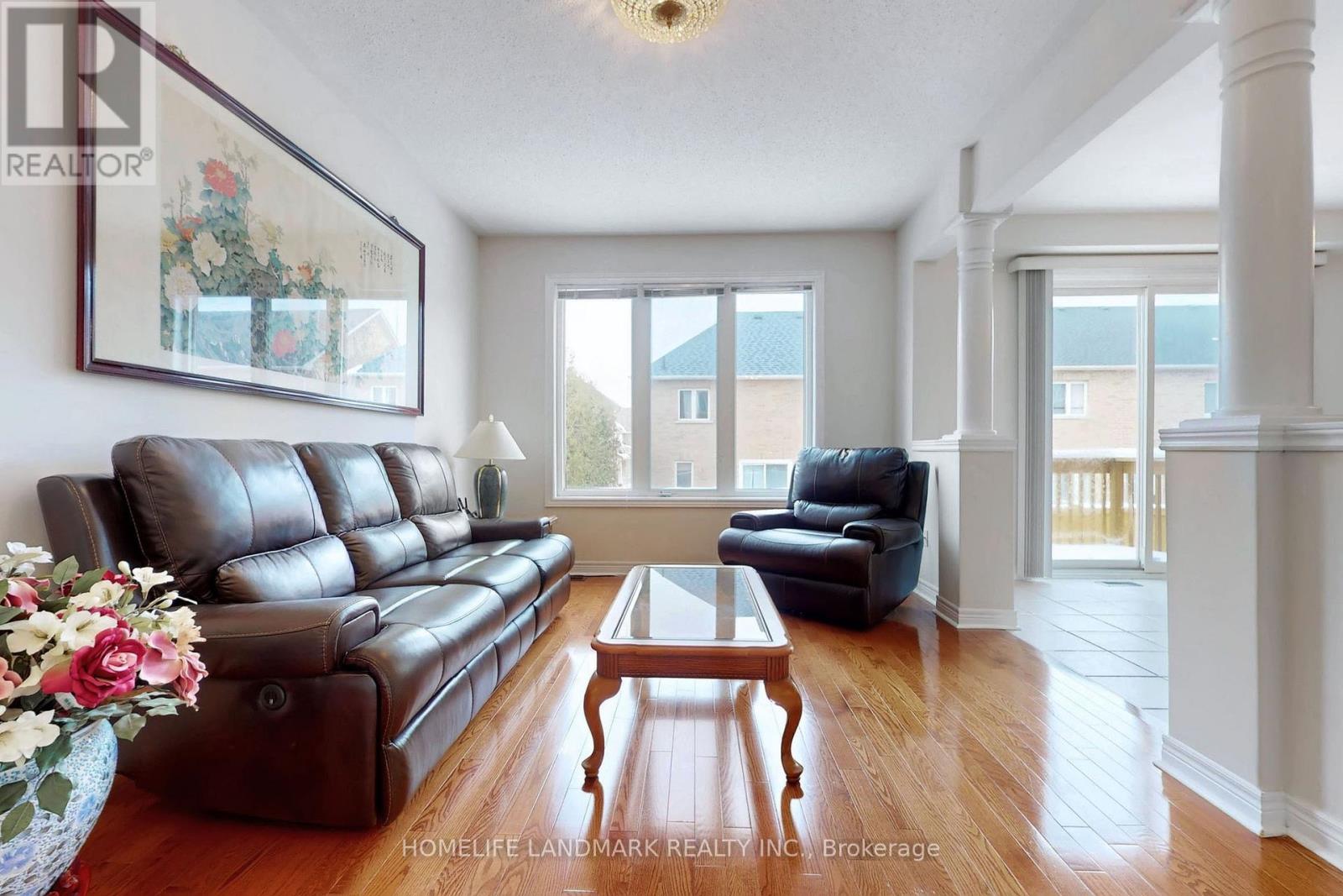 8 Grovewood Street, Richmond Hill, Ontario  L4E 4X1 - Photo 10 - N12902302