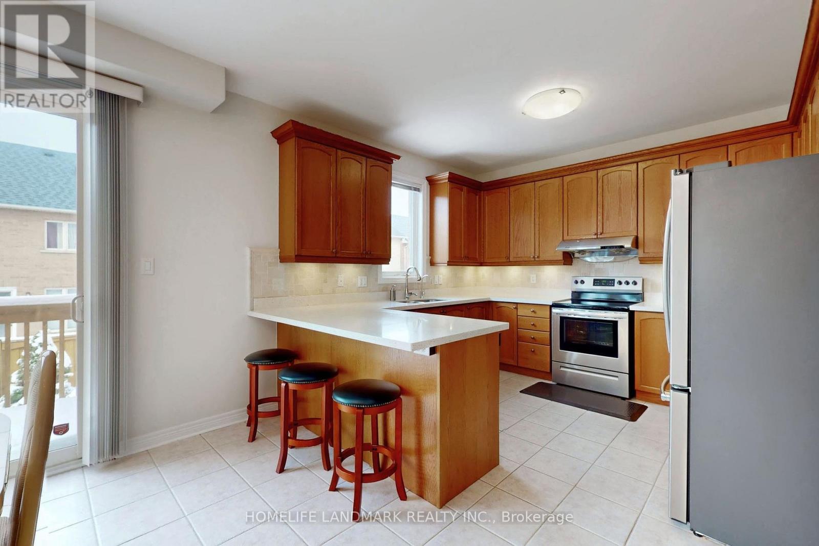 8 Grovewood Street, Richmond Hill, Ontario  L4E 4X1 - Photo 15 - N12902302