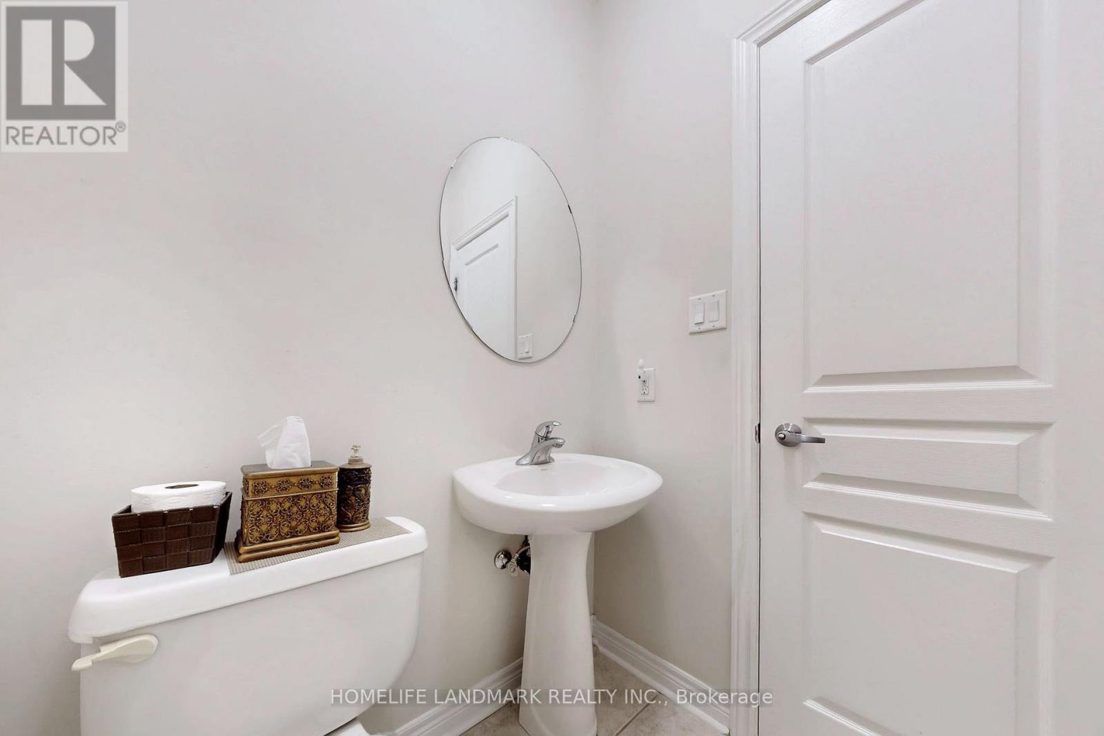 8 Grovewood Street, Richmond Hill, Ontario  L4E 4X1 - Photo 21 - N12902302