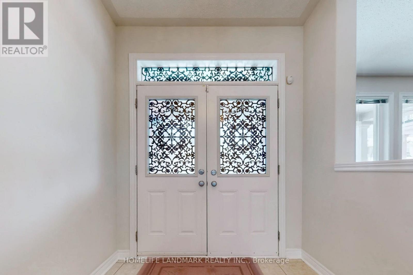 8 Grovewood Street, Richmond Hill, Ontario  L4E 4X1 - Photo 4 - N12902302