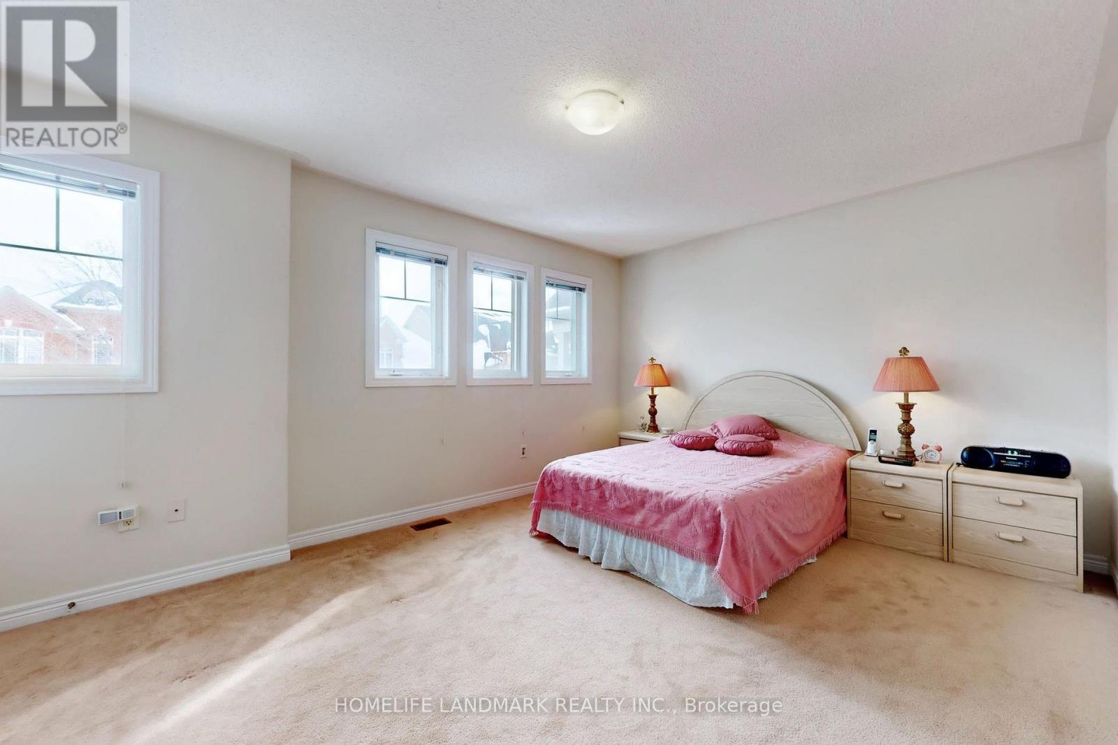 8 Grovewood Street, Richmond Hill, Ontario  L4E 4X1 - Photo 40 - N12902302