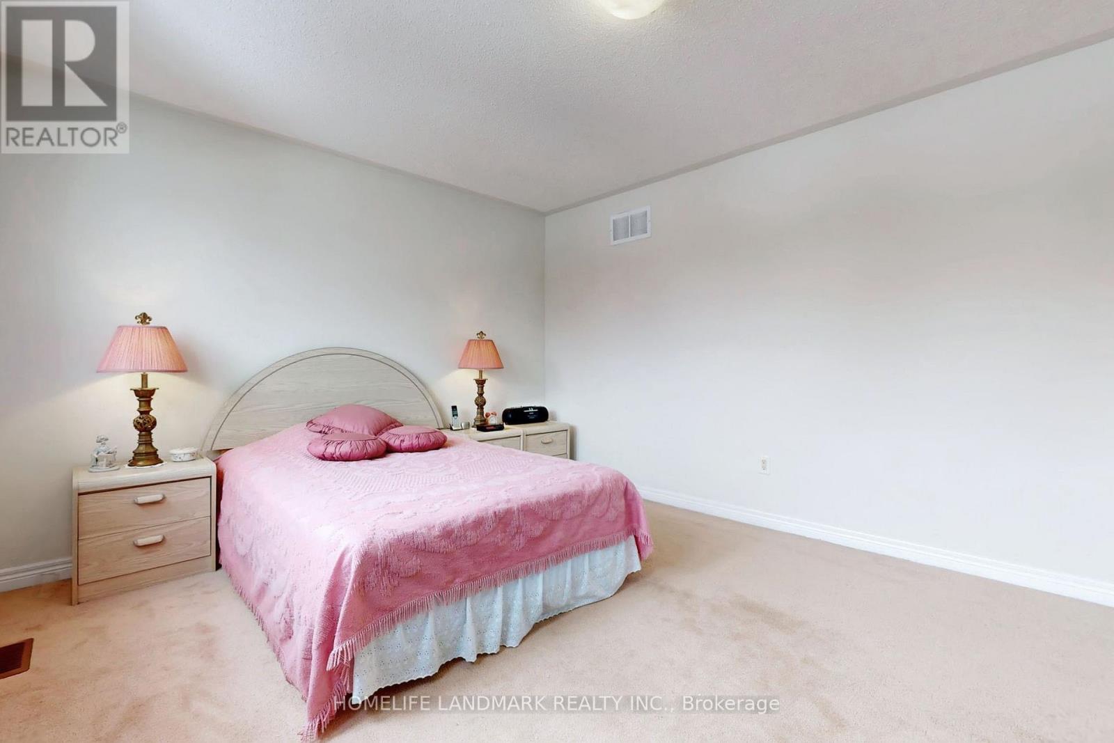 8 Grovewood Street, Richmond Hill, Ontario  L4E 4X1 - Photo 42 - N12902302