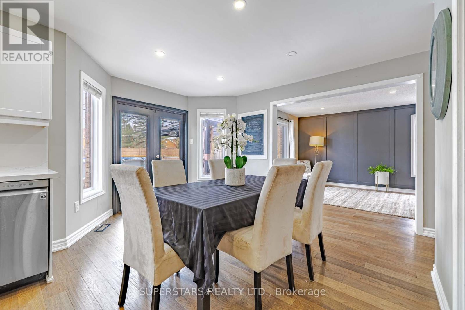 61 Barwick Drive, Barrie, Ontario  L4N 6Z5 - Photo 10 - S12902218