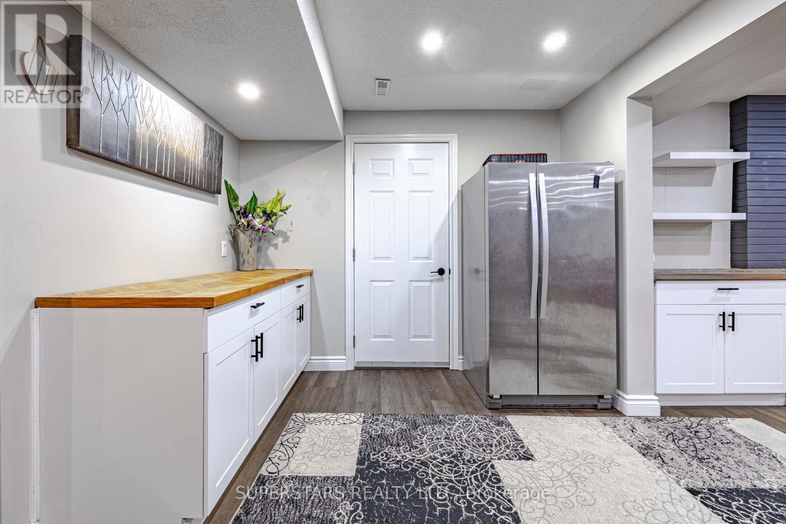 61 Barwick Drive, Barrie, Ontario  L4N 6Z5 - Photo 37 - S12902218