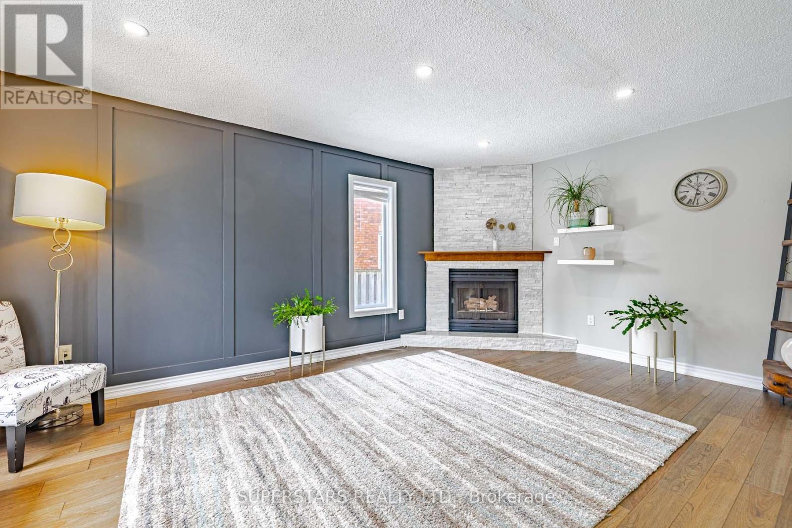 61 Barwick Drive, Barrie, Ontario  L4N 6Z5 - Photo 7 - S12902218