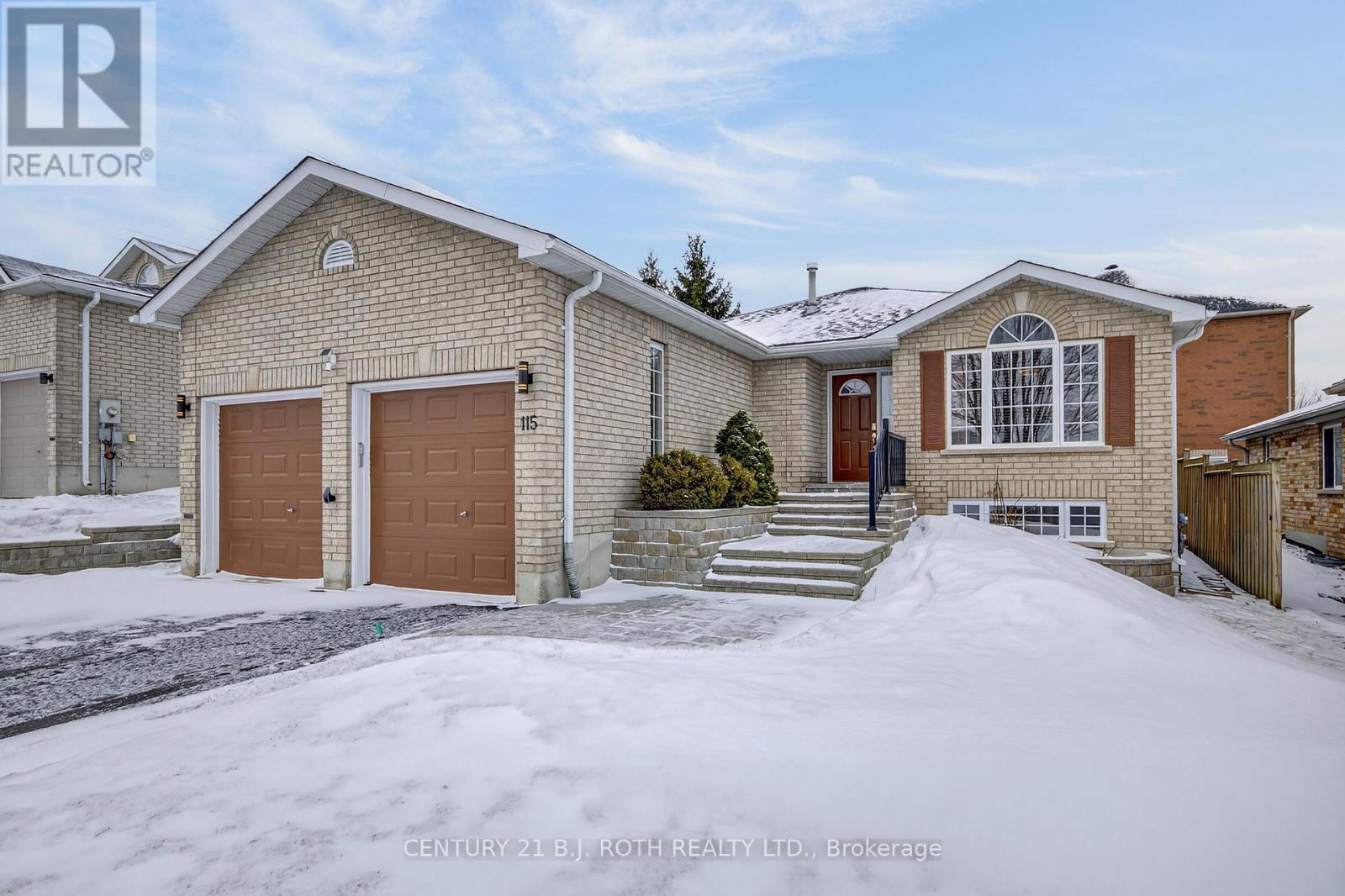 115 LION'S GATE BOULEVARD, barrie (little lake), Ontario