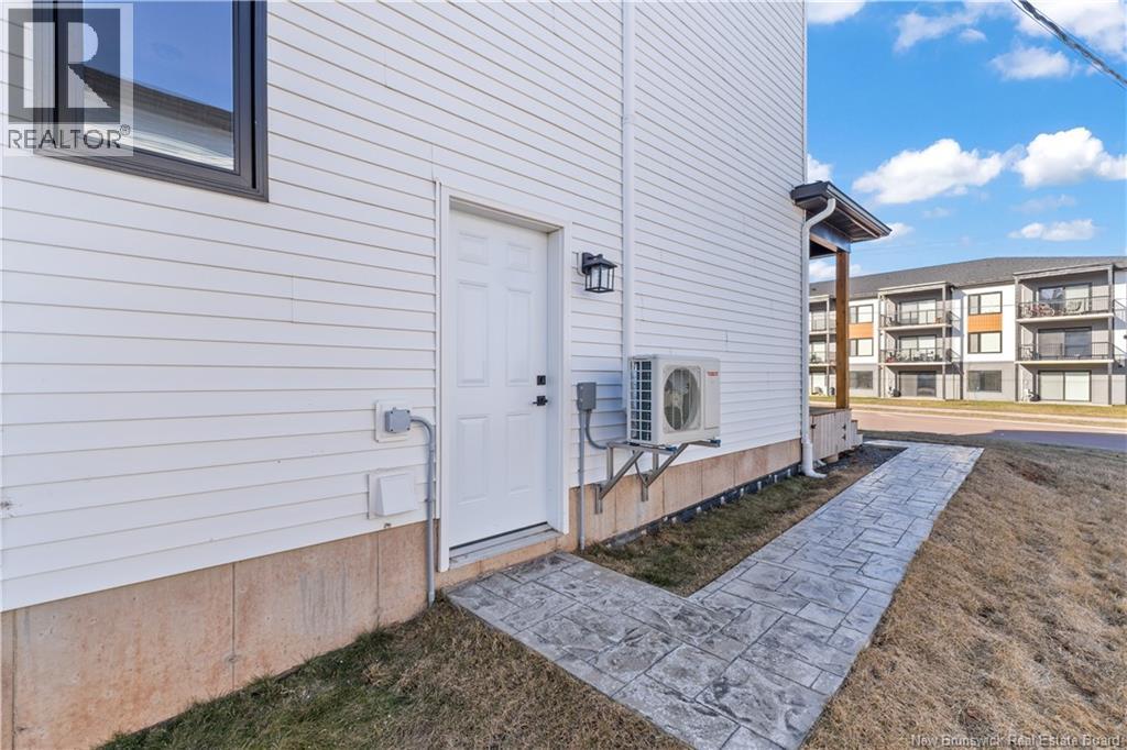 334 Lorette, Dieppe, New Brunswick  E1A 8K1 - Photo 32 - NB135431