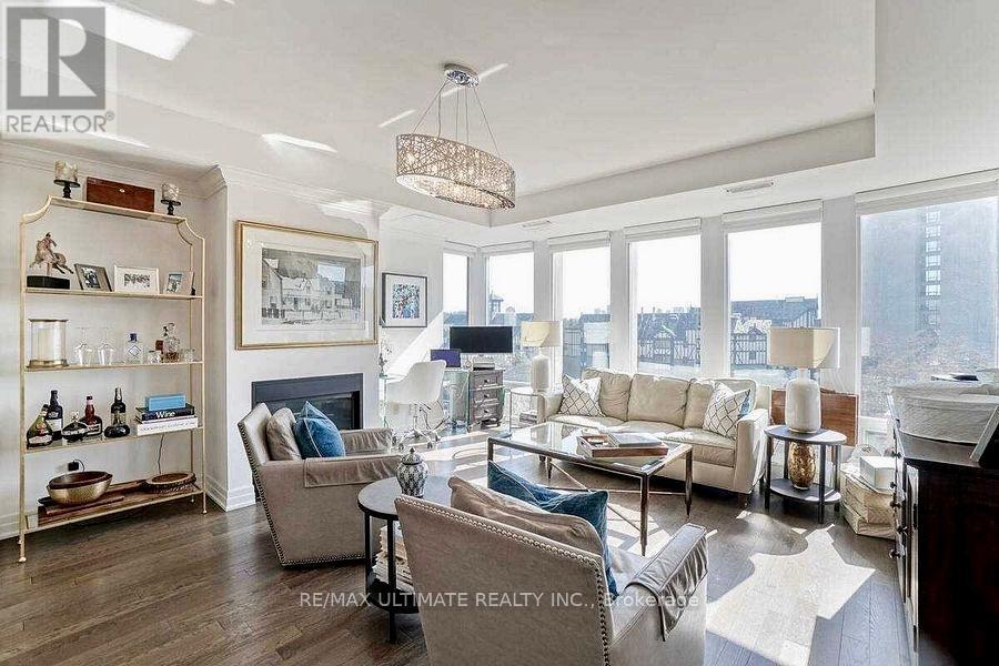 510 - 30 Old Mill Road, Toronto (Kingsway South), Ontario  M8X 0A5 - Photo 4 - W12902290